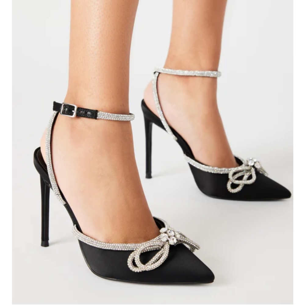 Steve Madden Viable Black Heels